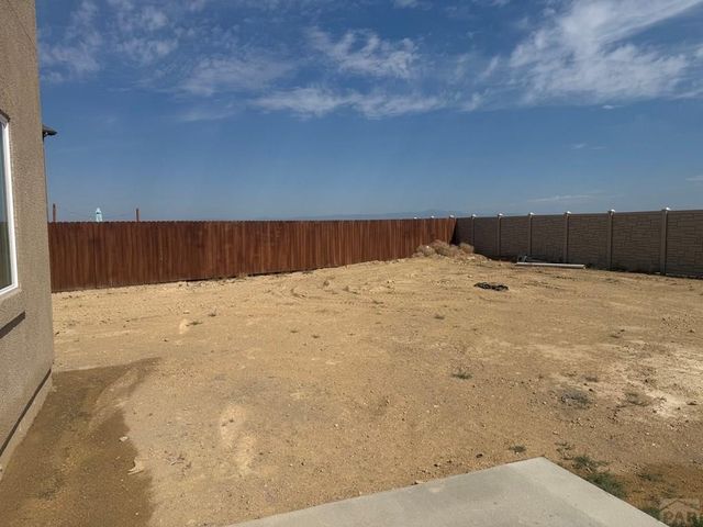 2410 Yankee Ct, Pueblo, CO 81008