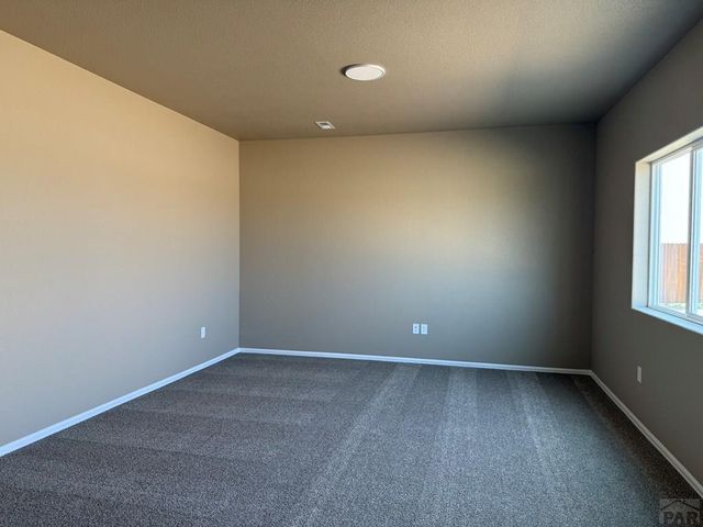 2410 Yankee Ct, Pueblo, CO 81008