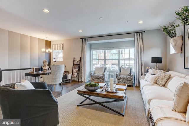 1016 BLUEBELLS RD, Gambrills, MD 21054