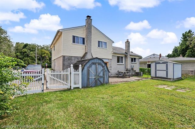 10506 Continental Drive, Taylor, MI 48180