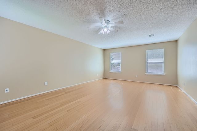 1621 Dragonback Pass, Little Elm, TX 75036