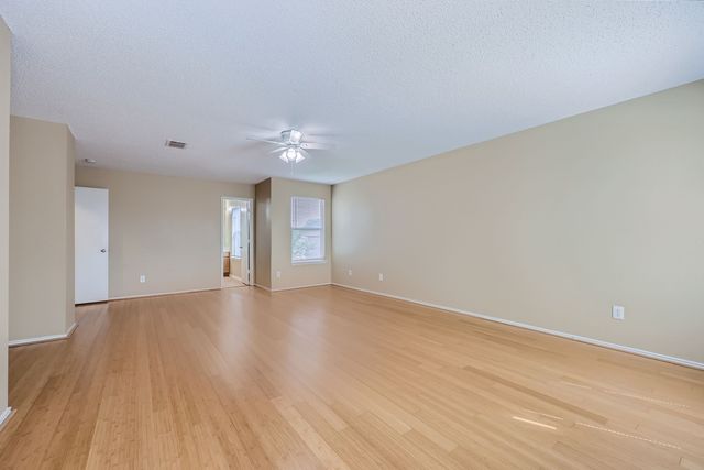 1621 Dragonback Pass, Little Elm, TX 75036