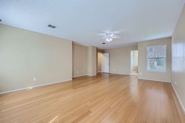 1621 Dragonback Pass, Little Elm, TX 75036