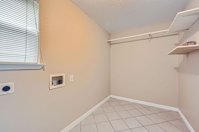 1621 Dragonback Pass, Little Elm, TX 75036