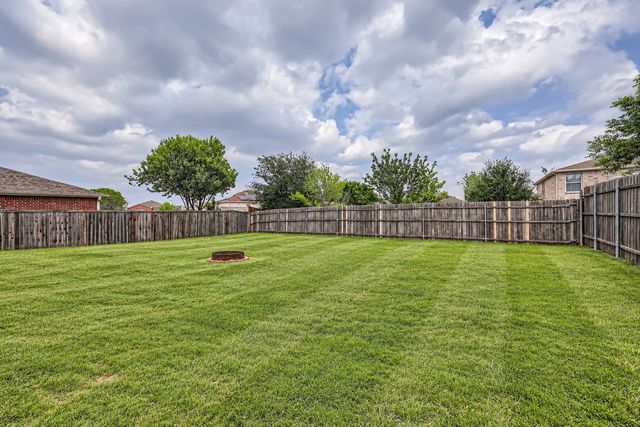 1621 Dragonback Pass, Little Elm, TX 75036