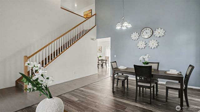 6610 83 Street Ct E, Puyallup, WA 98371