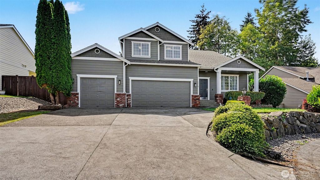 6610 83 Street Ct E, Puyallup, WA 98371