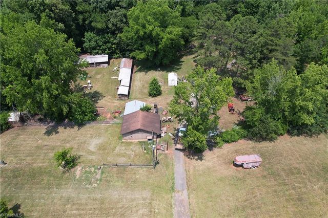 4293 US Highway 158, Advance, NC 27006