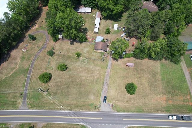 4293 US Highway 158, Advance, NC 27006