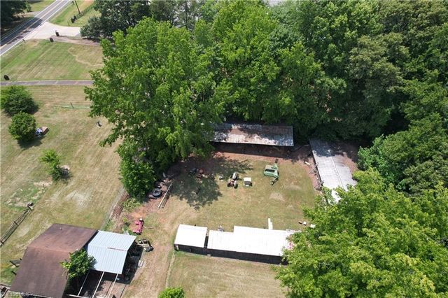 4293 US Highway 158, Advance, NC 27006