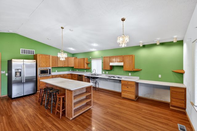 405 S Lucille Ct, Spokane, WA 99216