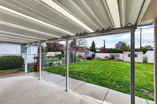 405 S Lucille Ct, Spokane, WA 99216