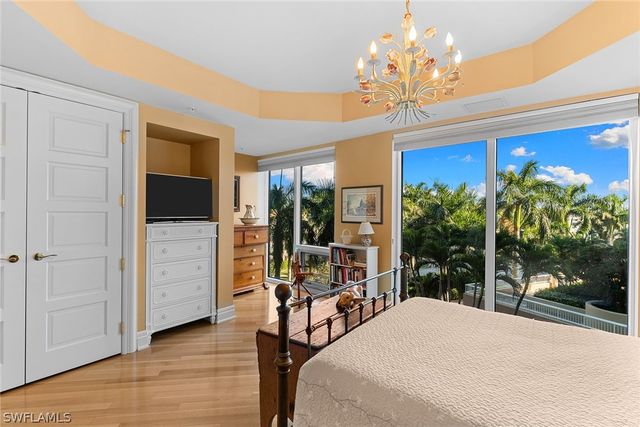 4501 Gulf Shore BLVD N 405, Naples, FL 34103