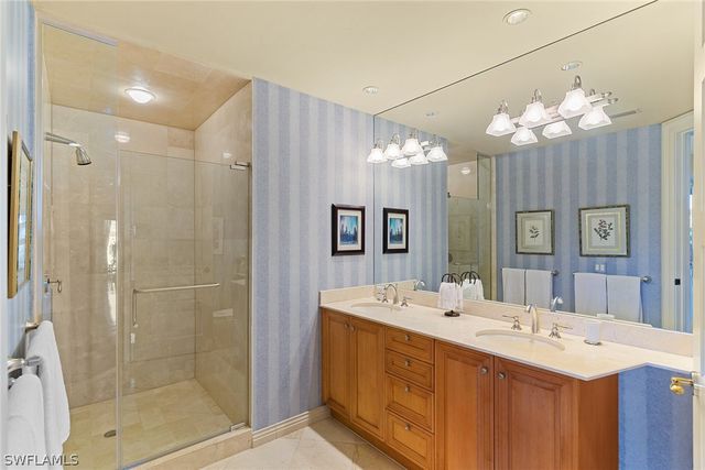 4501 Gulf Shore BLVD N 405, Naples, FL 34103