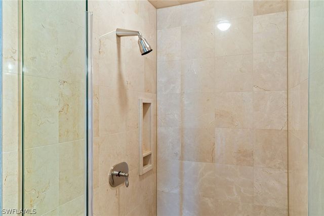 4501 Gulf Shore BLVD N 405, Naples, FL 34103