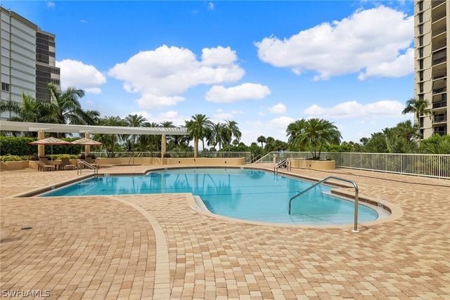 4501 Gulf Shore BLVD N 405, Naples, FL 34103