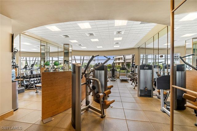 4501 Gulf Shore BLVD N 405, Naples, FL 34103