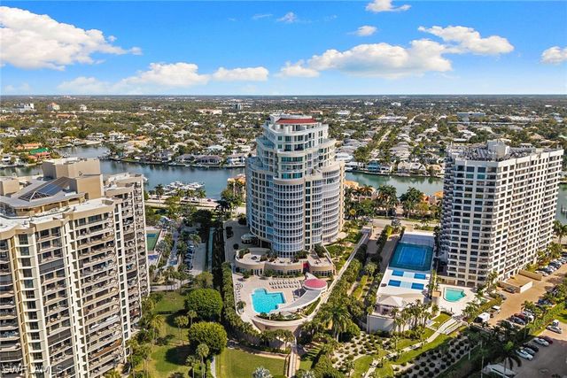 4501 Gulf Shore BLVD N 405, Naples, FL 34103