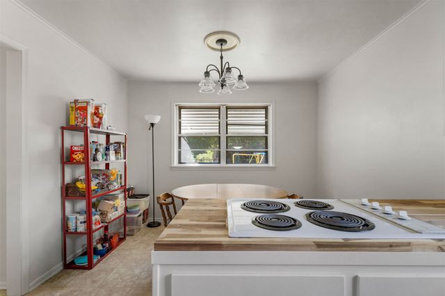 5322 S Rockford Avenue, Tulsa, OK 74105