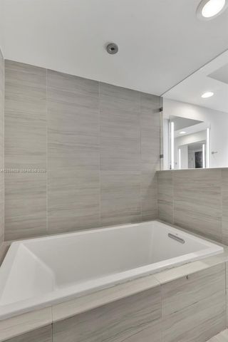 1180 N Federal Hwy 1009 1009, Fort Lauderdale, FL 33304
