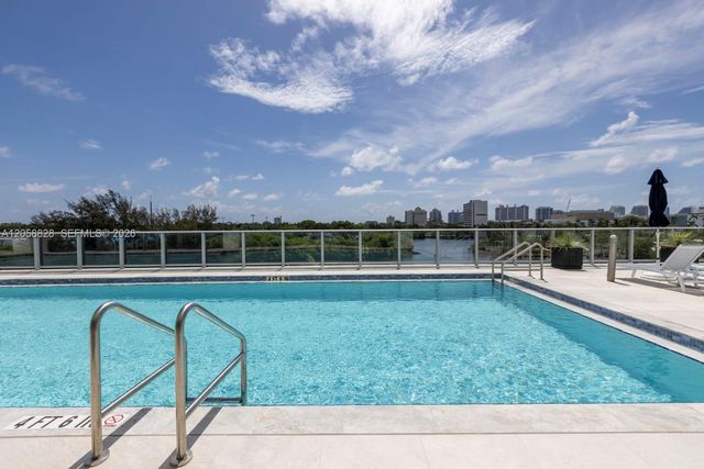 1180 N Federal Hwy 1009 1009, Fort Lauderdale, FL 33304