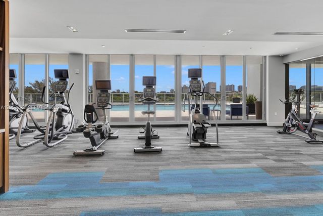 1180 N Federal Hwy 1009 1009, Fort Lauderdale, FL 33304