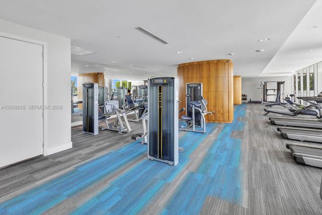 1180 N Federal Hwy 1009 1009, Fort Lauderdale, FL 33304