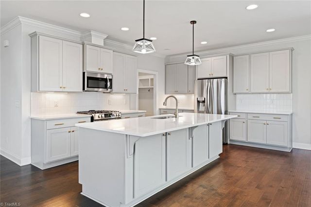 3082 Cascade Drive, Burlington, NC 27217