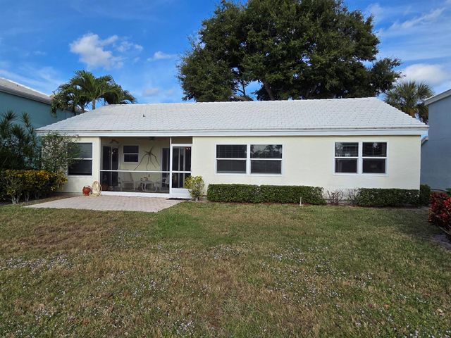 18221 SE Fairview Circle, Jupiter, FL 33469