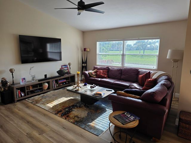 18221 SE Fairview Circle, Jupiter, FL 33469