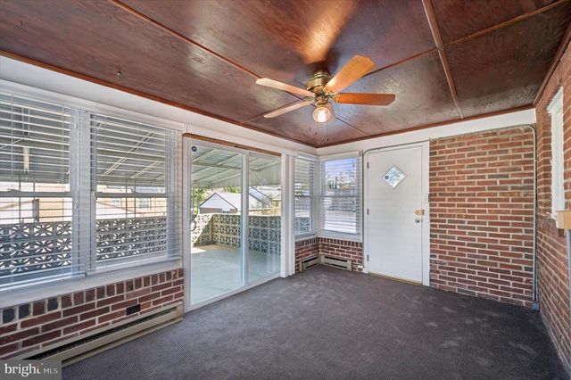 421 LAWRENCE RD, Havertown, PA 19083