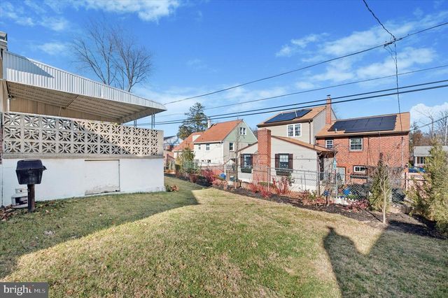 421 LAWRENCE RD, Havertown, PA 19083