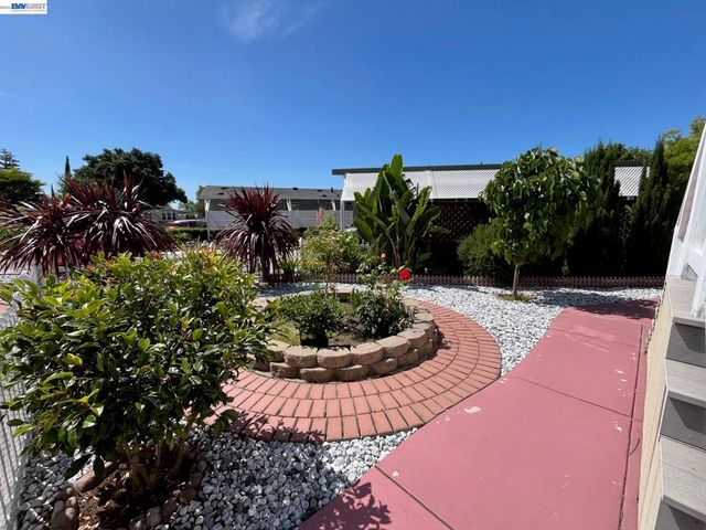 1291 Sussex Way, Hayward, CA 94544
