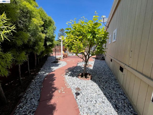 1291 Sussex Way, Hayward, CA 94544