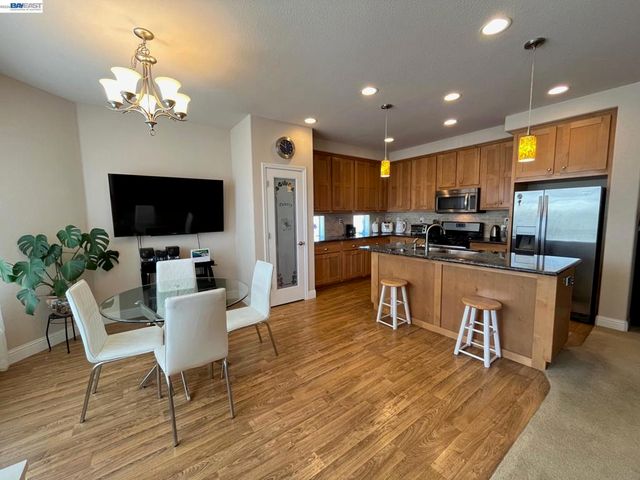 1291 Sussex Way, Hayward, CA 94544