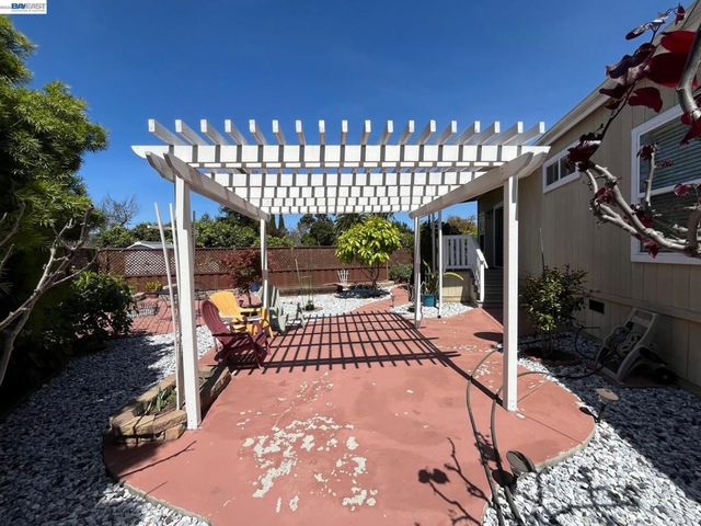 1291 Sussex Way, Hayward, CA 94544