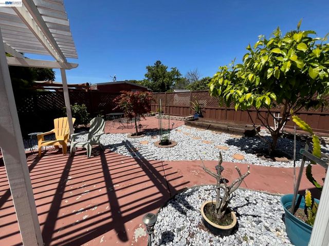 1291 Sussex Way, Hayward, CA 94544