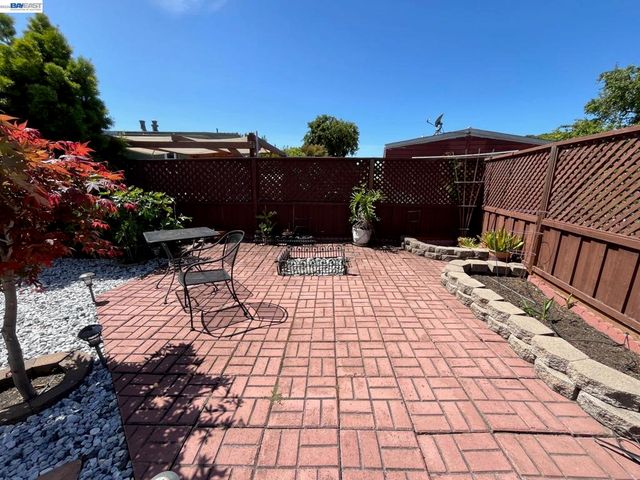 1291 Sussex Way, Hayward, CA 94544