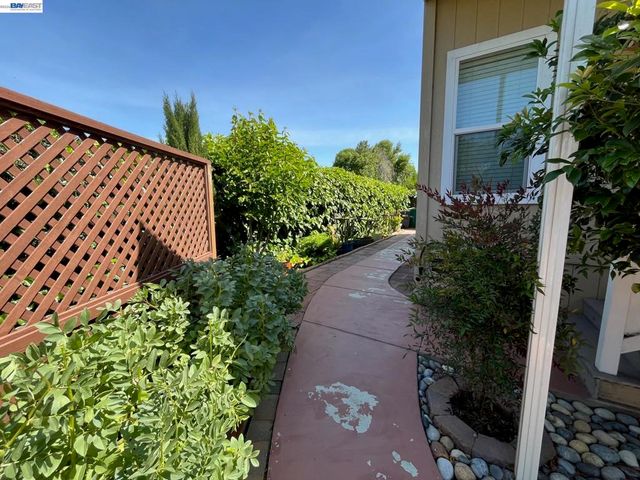 1291 Sussex Way, Hayward, CA 94544