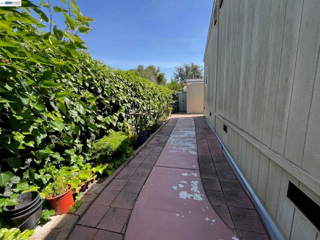 1291 Sussex Way, Hayward, CA 94544