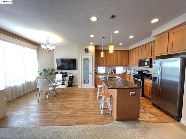 1291 Sussex Way, Hayward, CA 94544