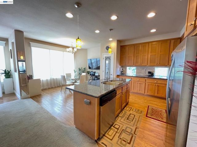 1291 Sussex Way, Hayward, CA 94544