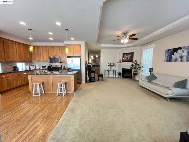 1291 Sussex Way, Hayward, CA 94544
