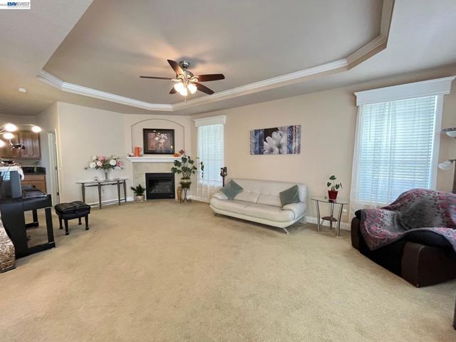 1291 Sussex Way, Hayward, CA 94544