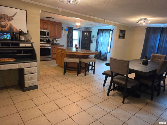 1342 LAKEVIEW Avenue, East Peoria, IL 61611