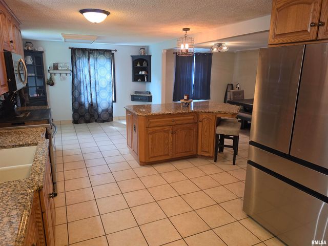 1342 LAKEVIEW Avenue, East Peoria, IL 61611