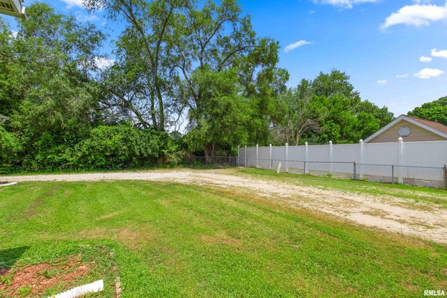 1342 LAKEVIEW Avenue, East Peoria, IL 61611