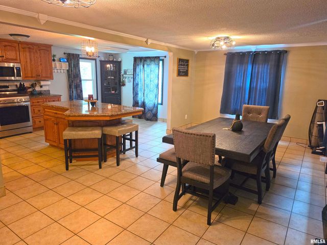 1342 LAKEVIEW Avenue, East Peoria, IL 61611