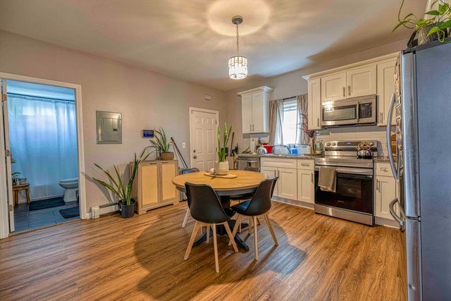 278 Division St, Fall River, MA 02721