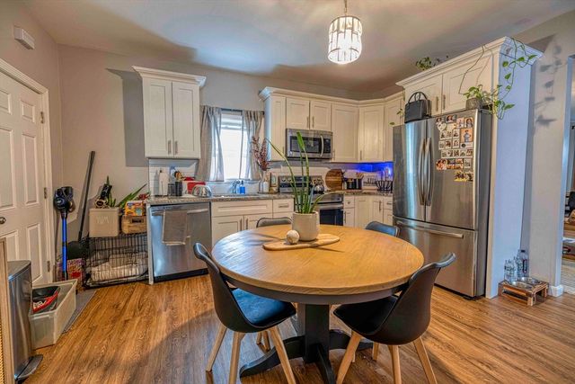 278 Division St, Fall River, MA 02721